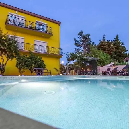 Apartamento Fuer 4 Personen Ca 35 Qm In Pula, Istrien Istrische Riviera *